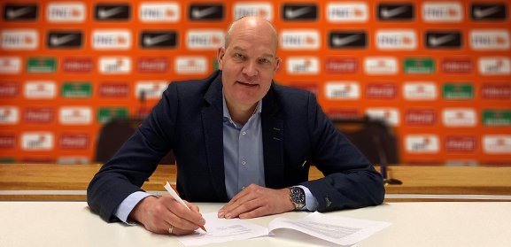 Leo vd Vliet KNVB.jpg